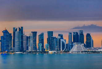 Establishing a Business in Qatar <br>A Comprehensive Guide